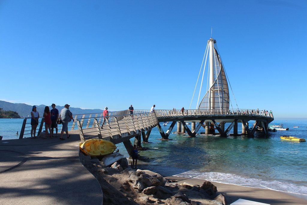Cimentación de muelle en Puerto Vallarta